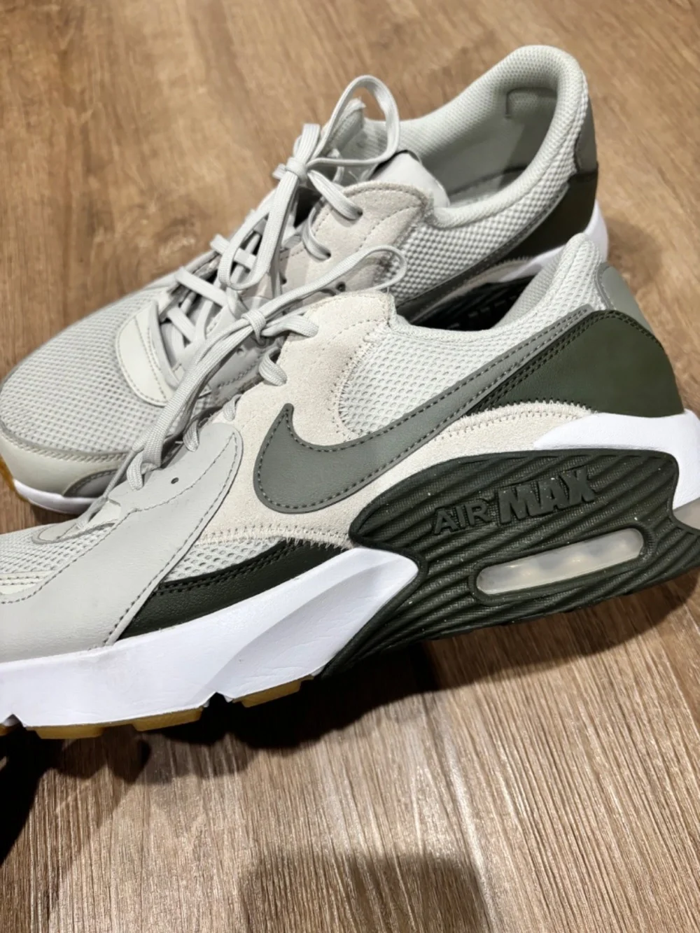 Men’s Nike shoes